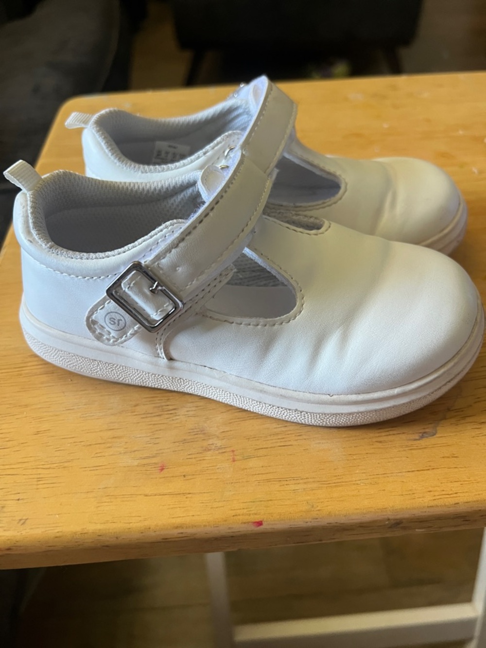 Stride ride Mary Jane “Rena” size 9 kids shoes